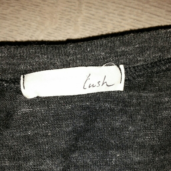 Lush sleeveless Cardigan - Picture 2 of 5